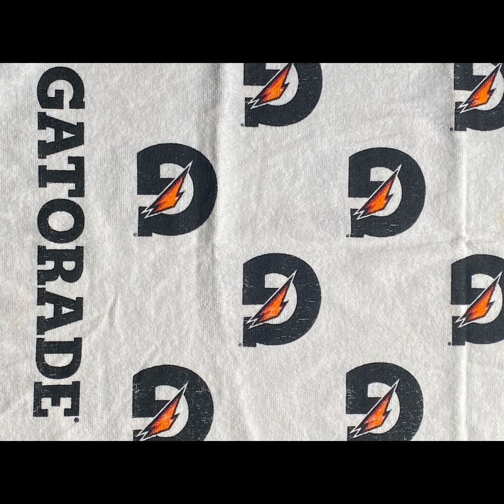 ๐ฅ๐ Gatorade G Towel 42"x22" !!!! - Picture 3 of 7